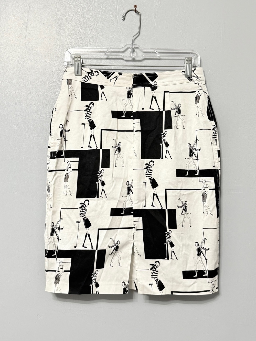 Black and White Graphic Pencil Skirt